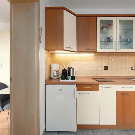 Ap 2, Nur 500 Meter Zum Zentrum Apartment Funtana